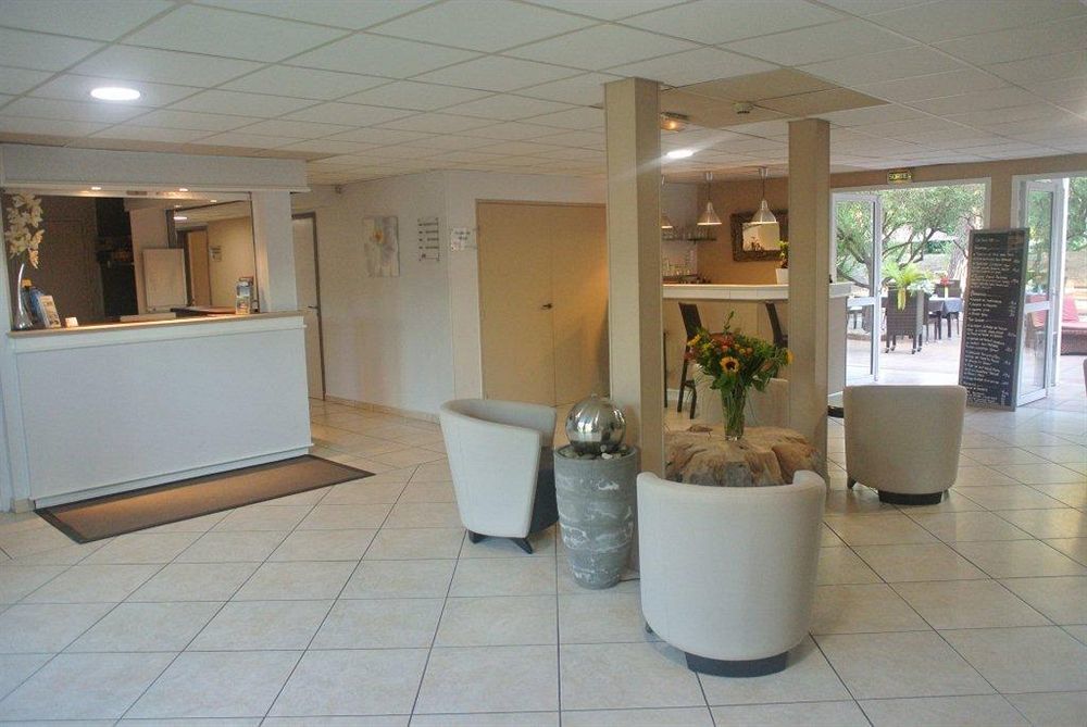 Hotel H 3*